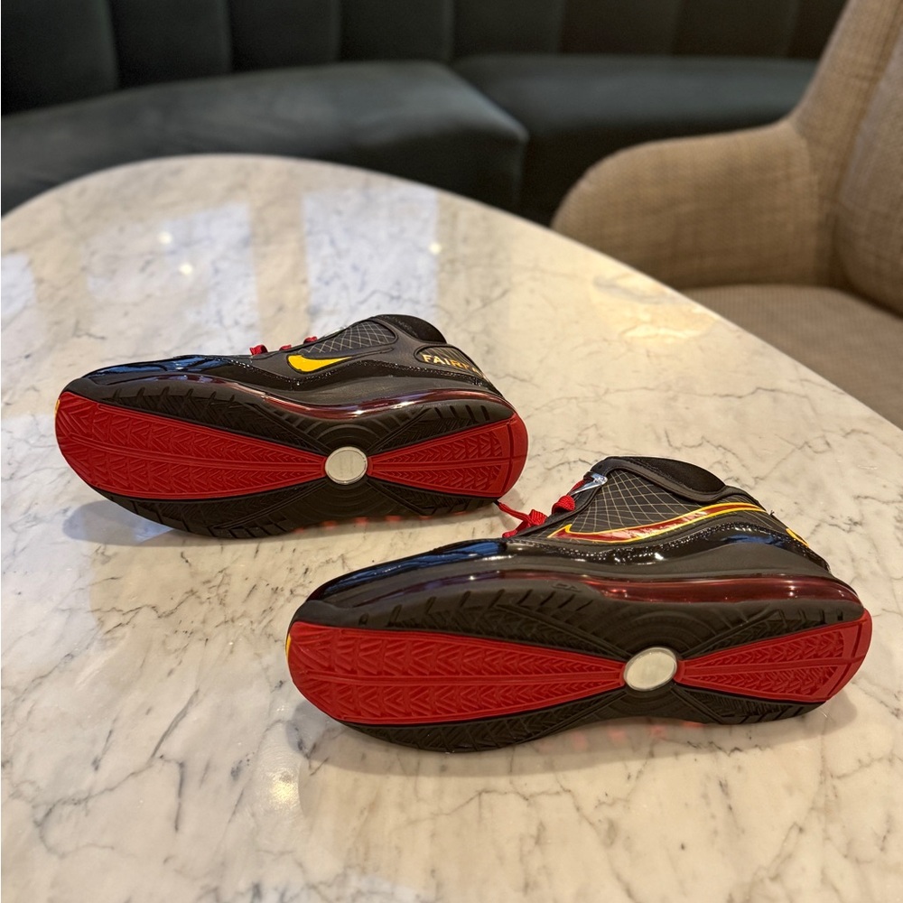 NIKE LABRON 7 Fairfax Away (2020) Red, Black & Gold - Picture 8 of 14